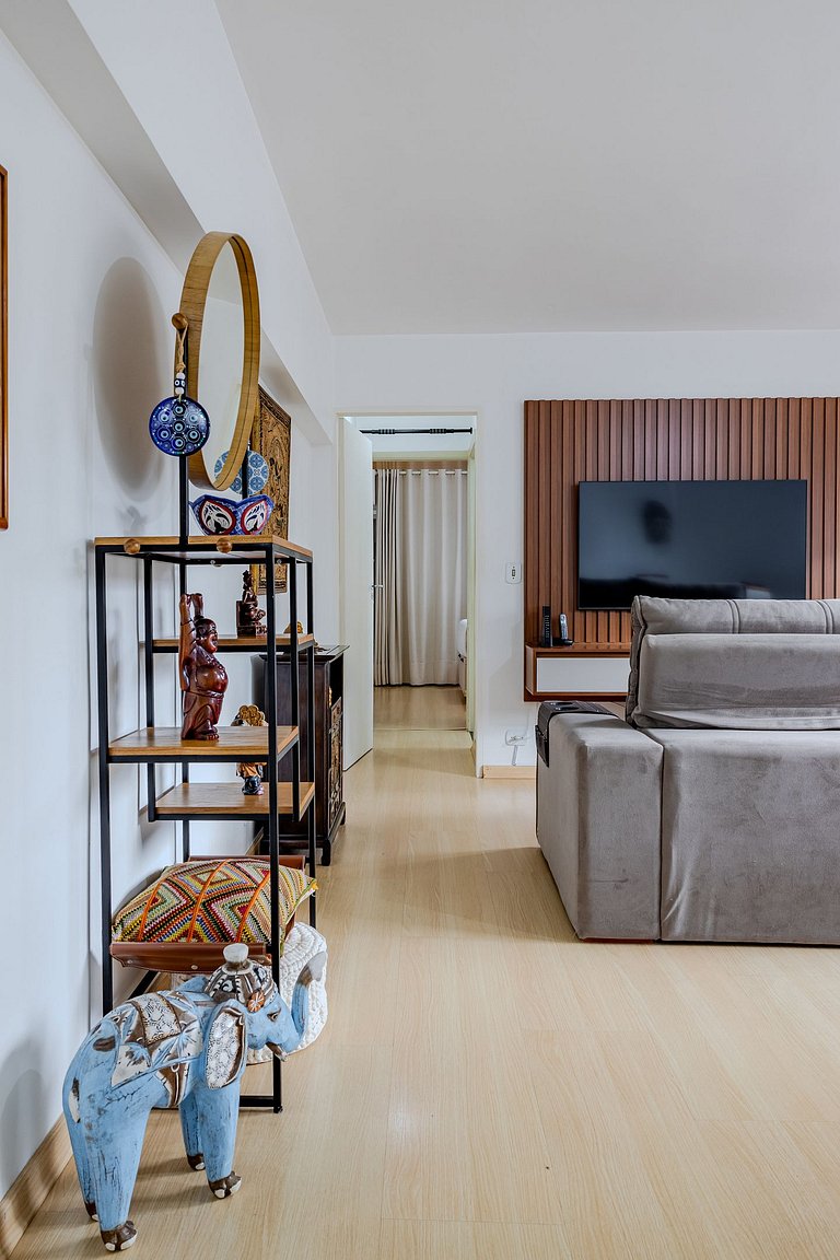 Bright & spacious 1BR on Frei Caneca