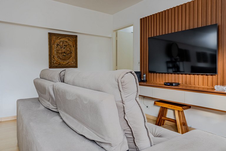 Bright & spacious 1BR on Frei Caneca