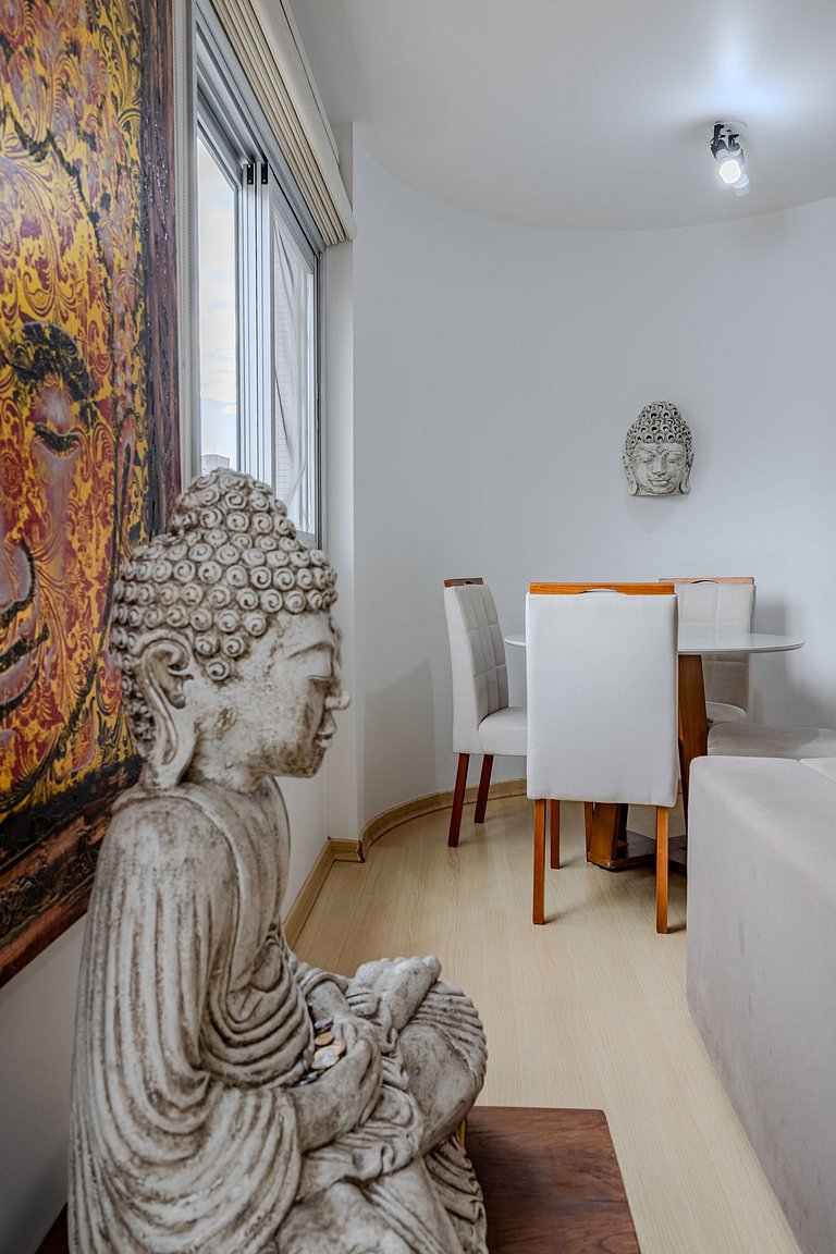 Bright & spacious 1BR on Frei Caneca