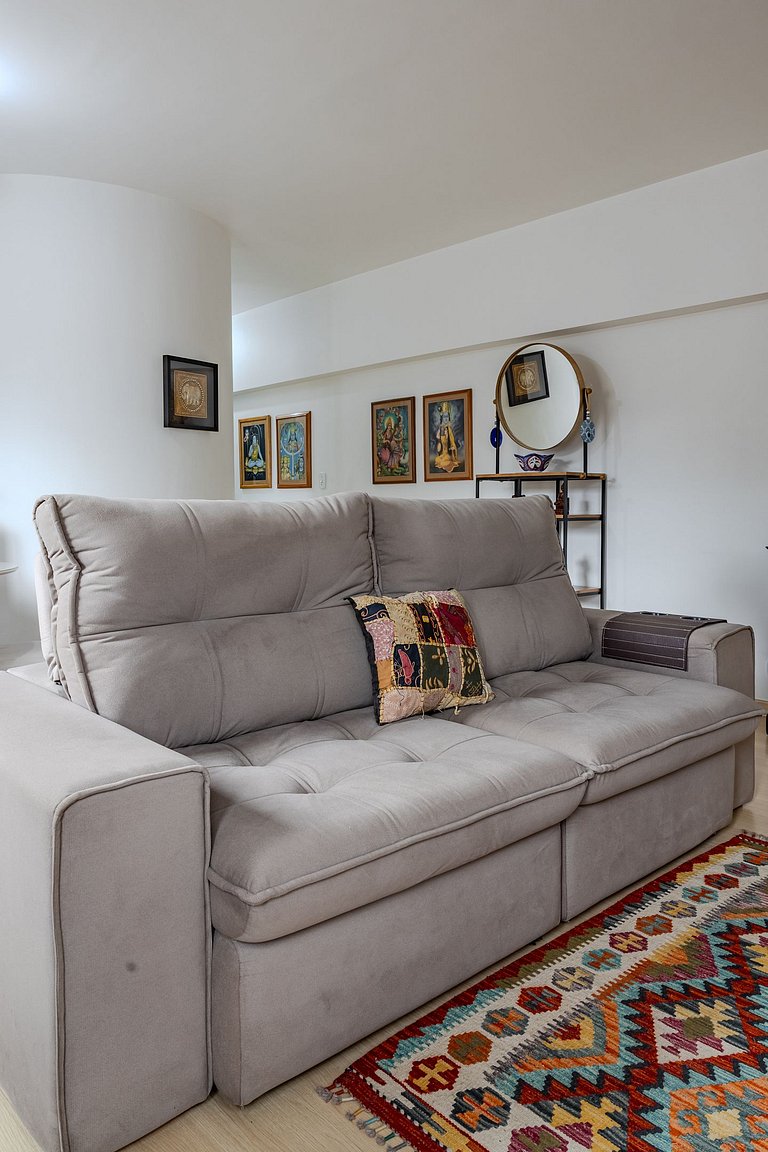 Bright & spacious 1BR on Frei Caneca