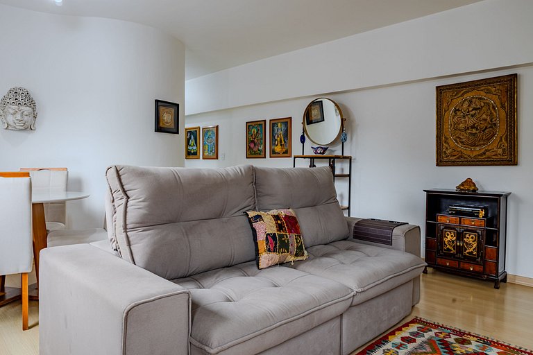 Bright & spacious 1BR on Frei Caneca