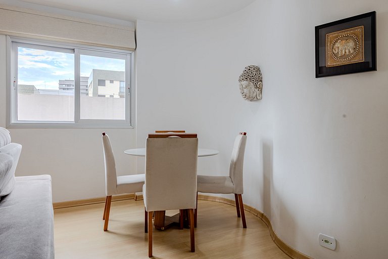 Bright & spacious 1BR on Frei Caneca