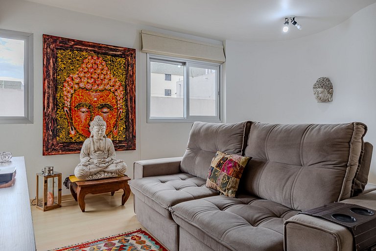 Bright & spacious 1BR on Frei Caneca