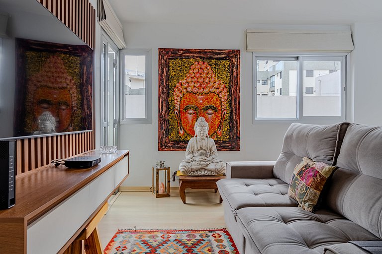 Bright & spacious 1BR on Frei Caneca