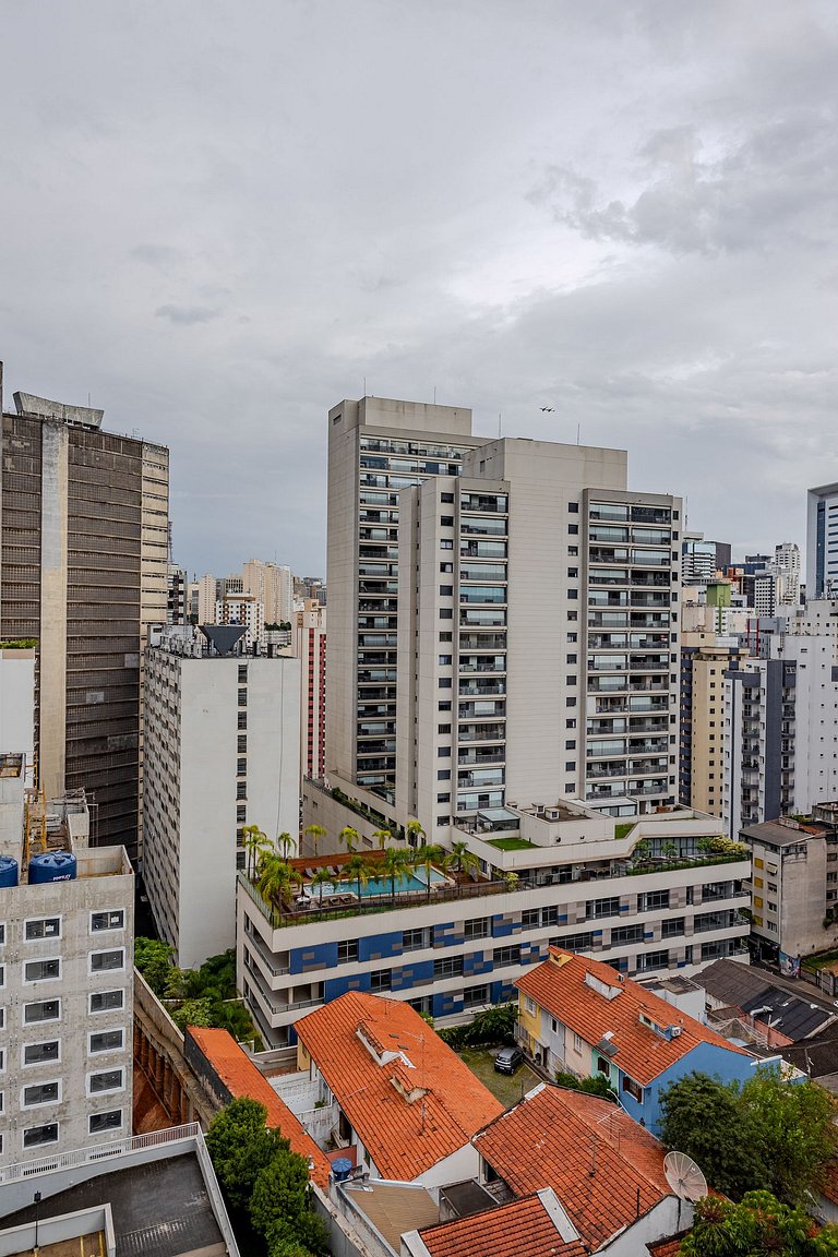 Bright & spacious 1BR on Frei Caneca