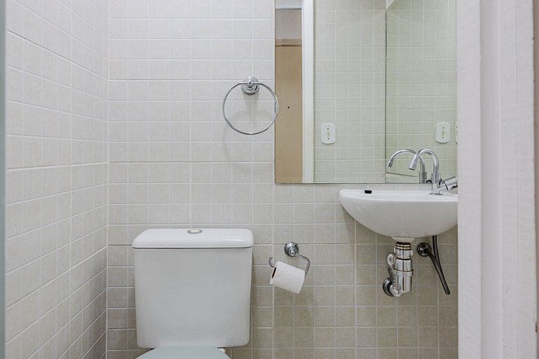 Bright & spacious 1BR on Frei Caneca