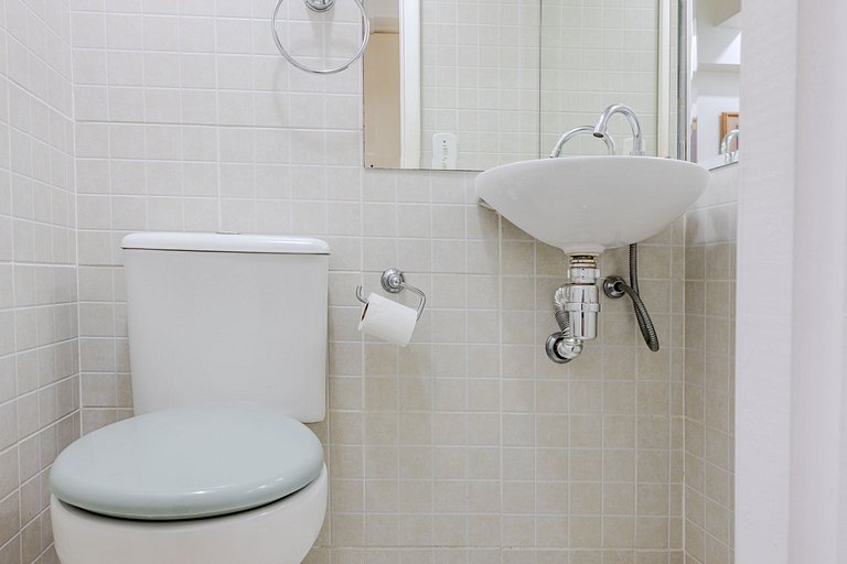 Bright & spacious 1BR on Frei Caneca