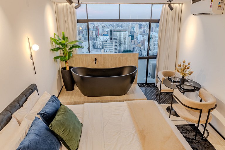 Copan iconic: bathtub view, 30th floor SP