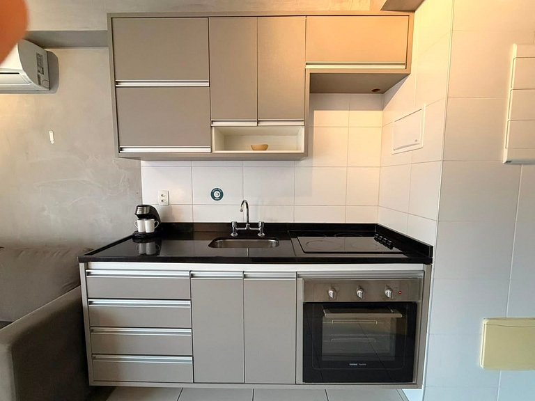 Studio ao lado do Le Cordon Bleu | Vila Madalena