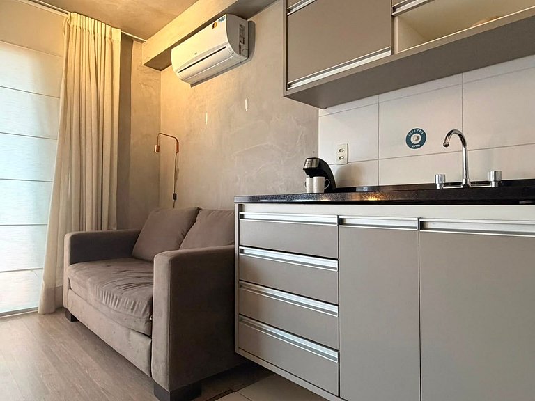 Studio ao lado do Le Cordon Bleu | Vila Madalena