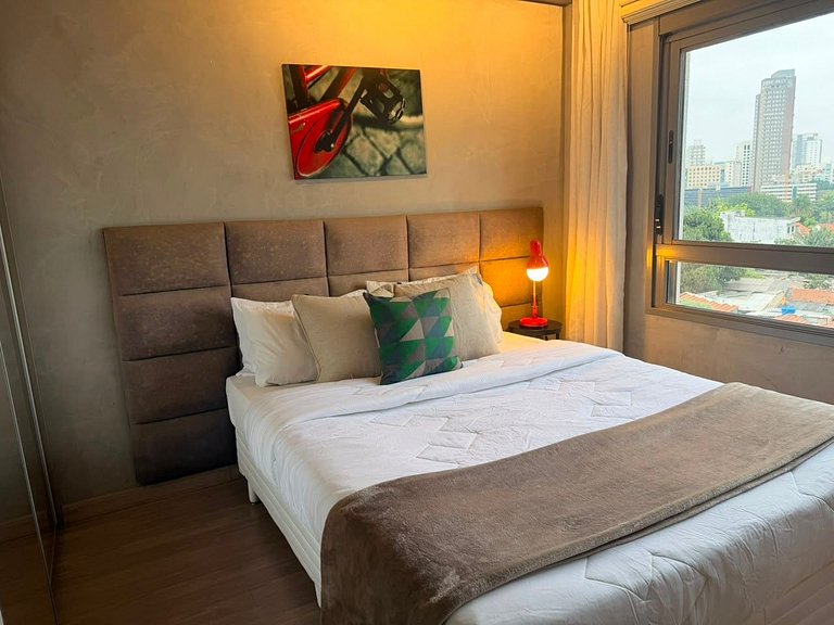 Studio ao lado do Le Cordon Bleu | Vila Madalena