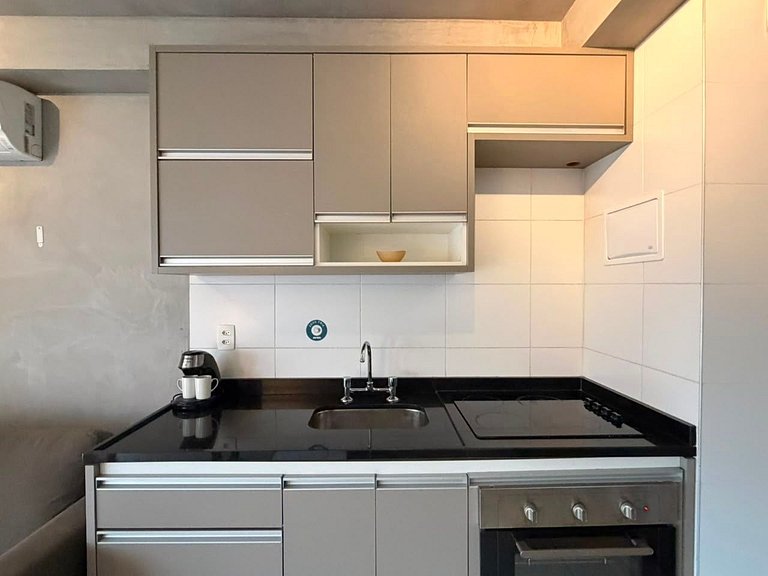 Studio ao lado do Le Cordon Bleu | Vila Madalena