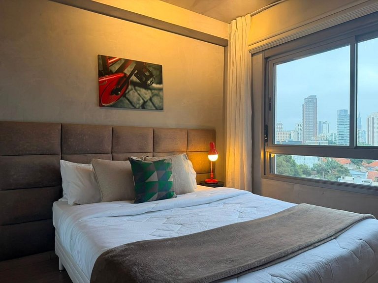 Studio ao lado do Le Cordon Bleu | Vila Madalena
