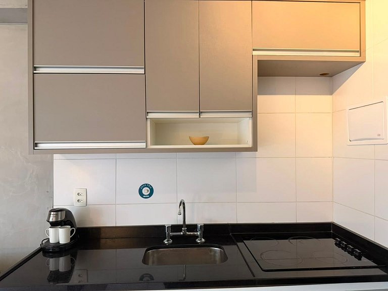 Studio ao lado do Le Cordon Bleu | Vila Madalena