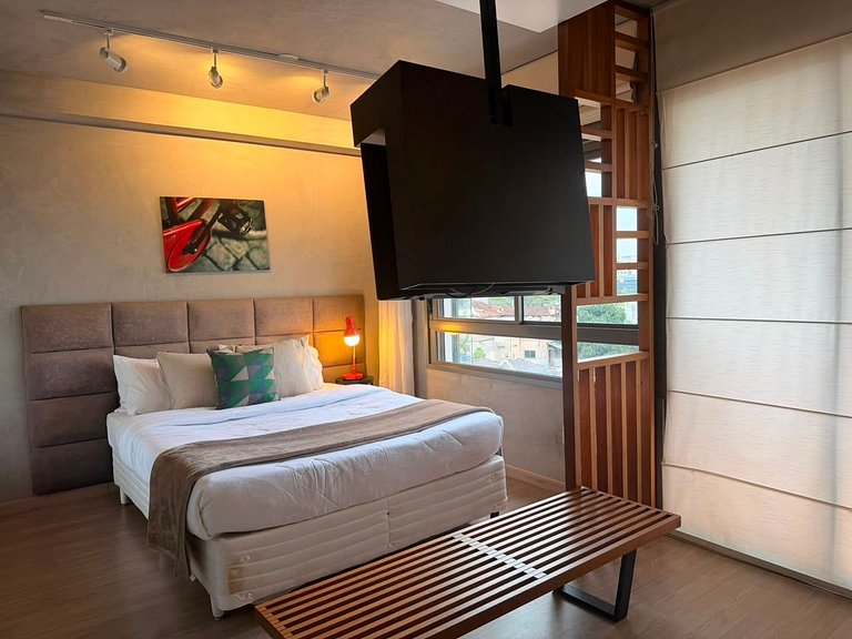 Studio ao lado do Le Cordon Bleu | Vila Madalena