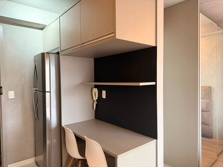 Studio ao lado do Le Cordon Bleu | Vila Madalena