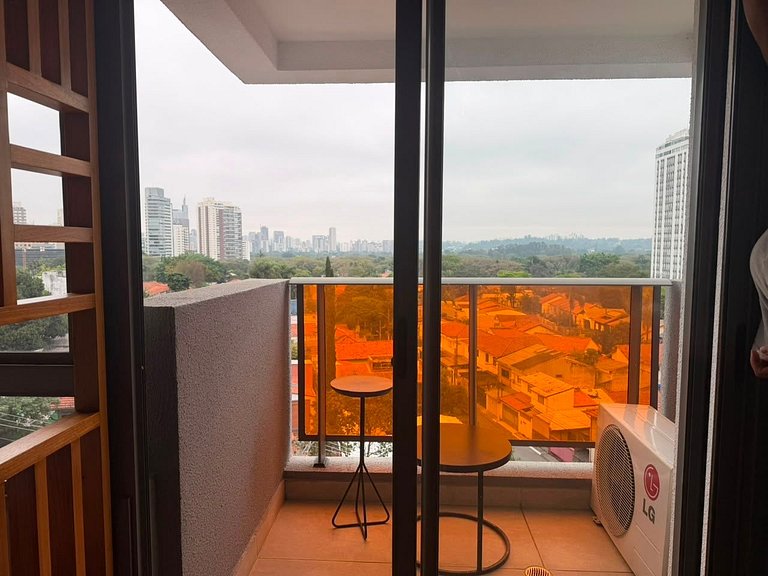 Studio ao lado do Le Cordon Bleu | Vila Madalena