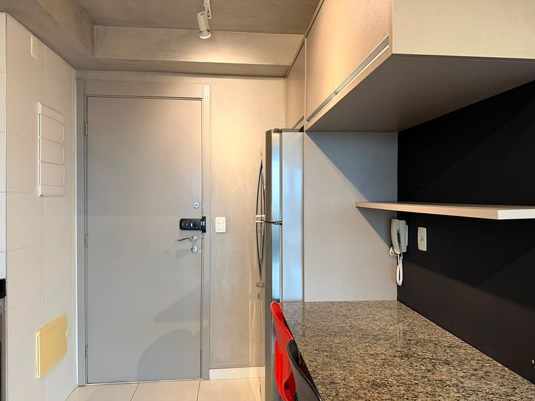 Studio ao lado do Le Cordon Bleu | Vila Madalena