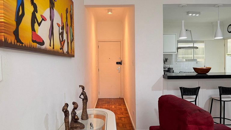 3 bedrooms and 2 baths, by Ana Rosa metro