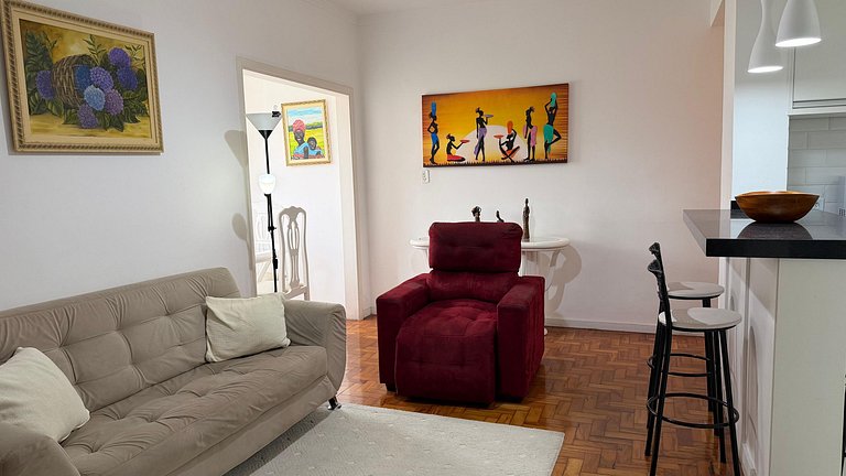 3 bedrooms and 2 baths, by Ana Rosa metro
