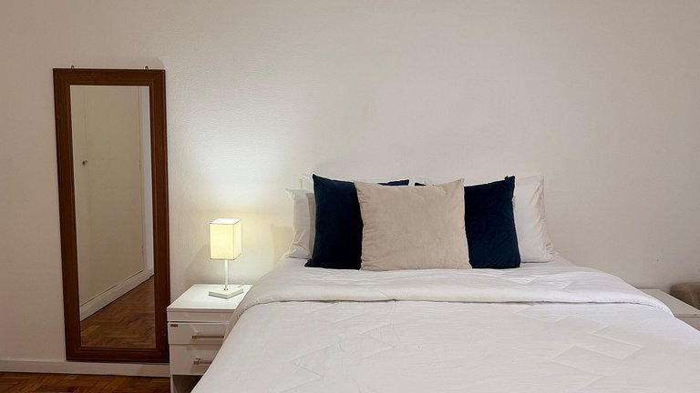 3 bedrooms and 2 baths, by Ana Rosa metro