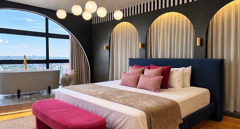 Studio Estilo Resort com Banheira e Vista | Centro SP