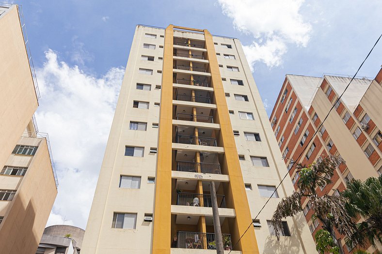 Apartamento amplo próximo ao Hospital Sirio Libanes