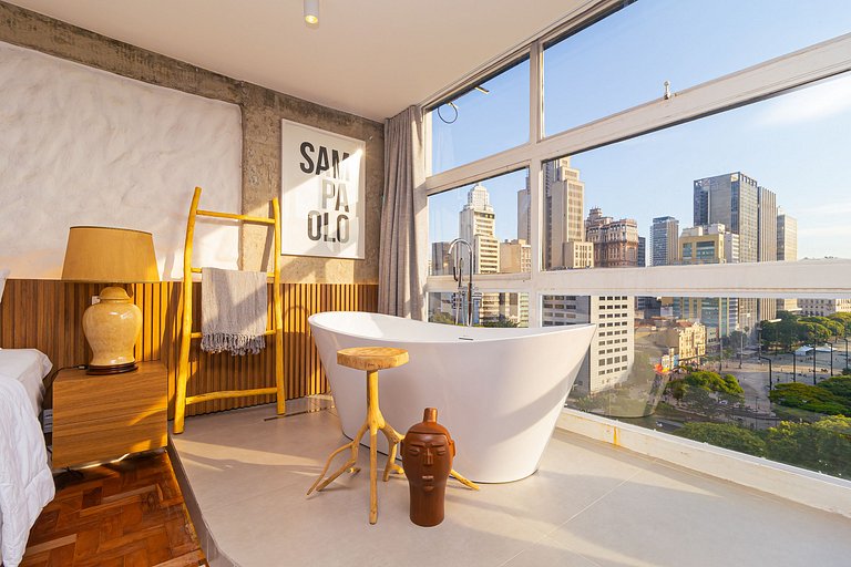Bathtub with a view | 17th floor | Mirante do Vale